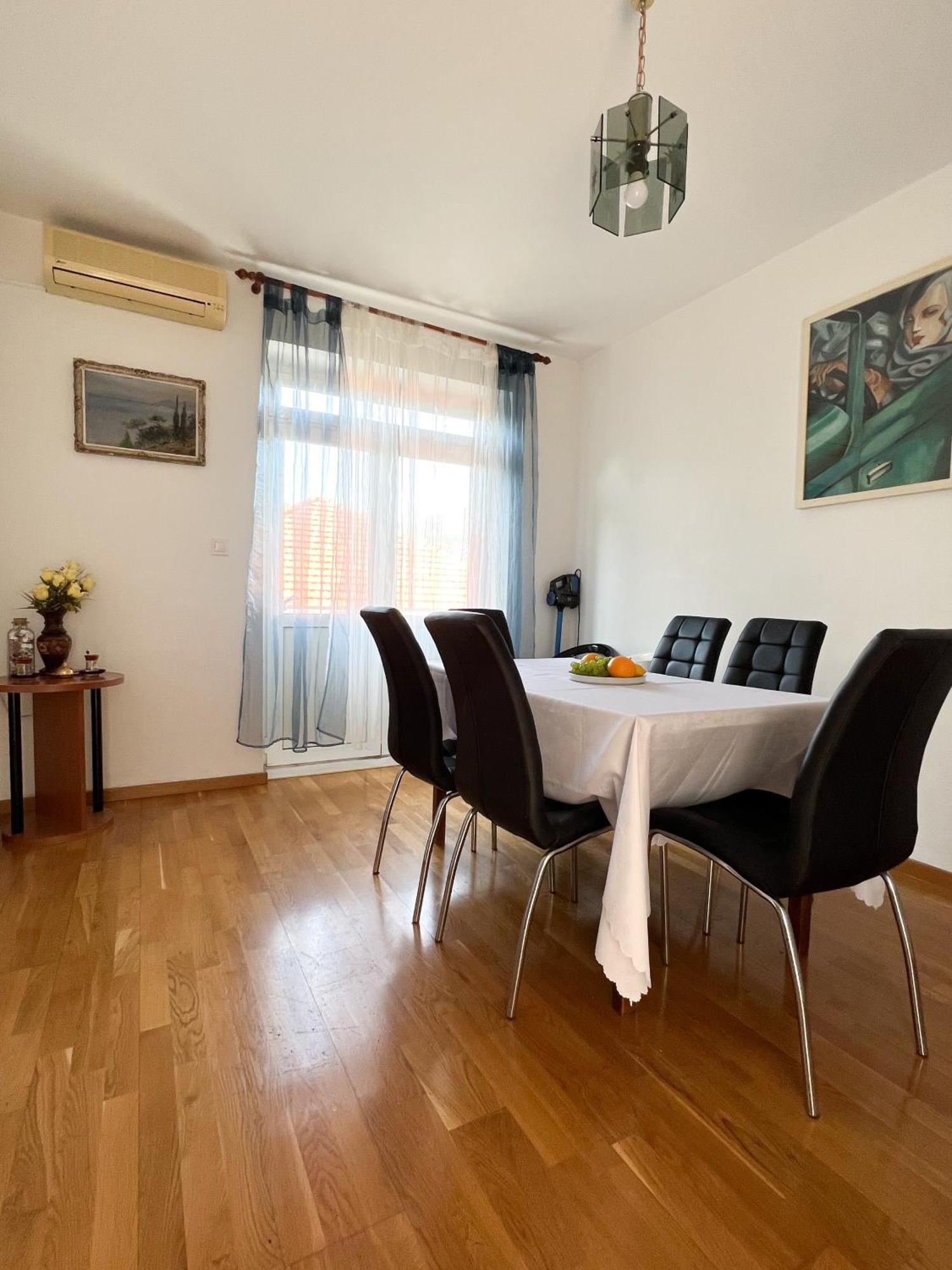 Apartment Bava